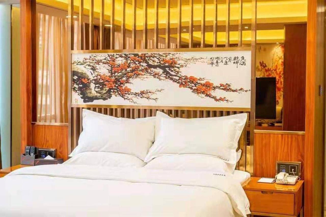Zhongbo Art Hotel Guangzhou Exterior photo