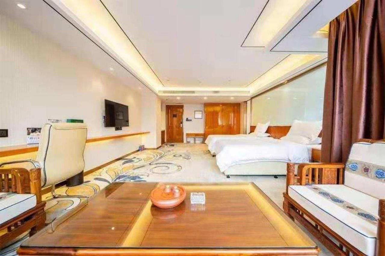 Zhongbo Art Hotel Guangzhou Exterior photo