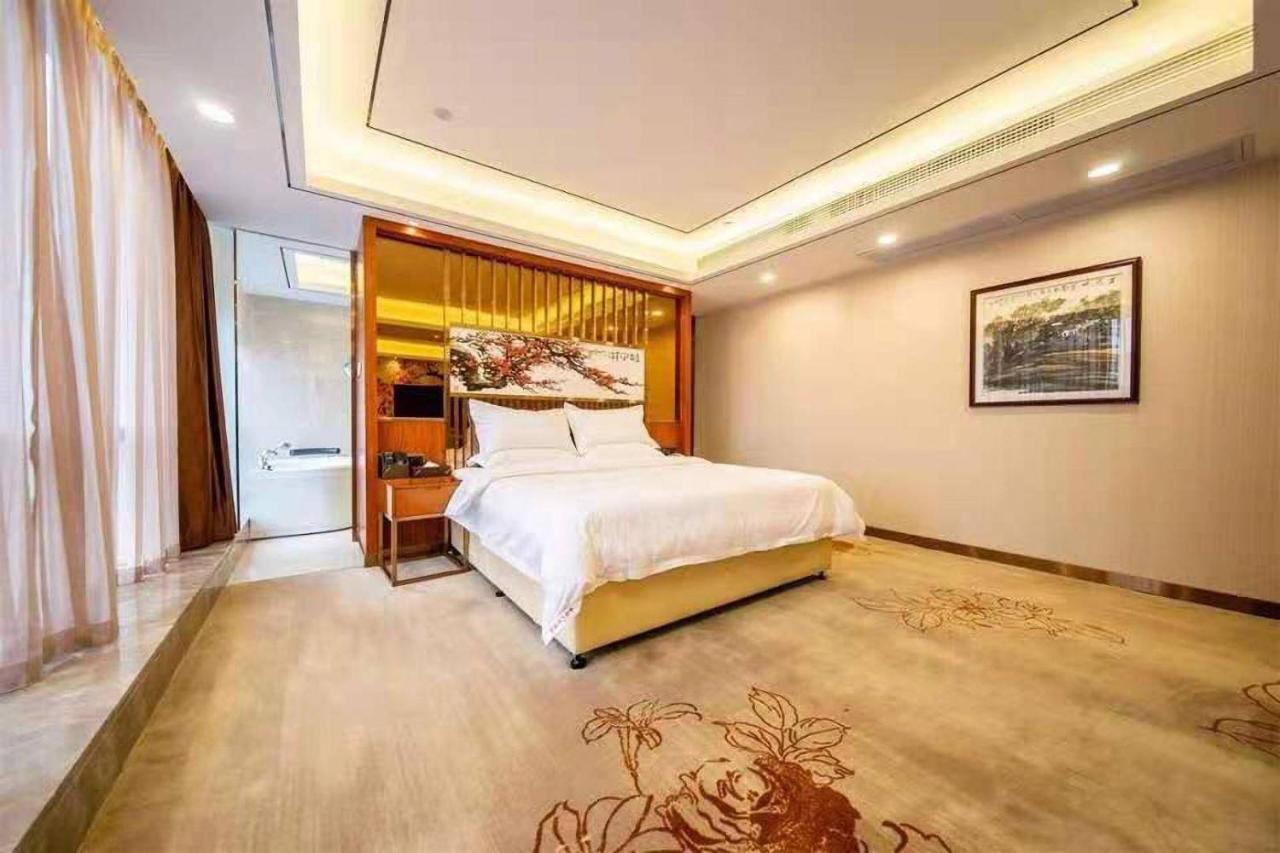 Zhongbo Art Hotel Guangzhou Exterior photo