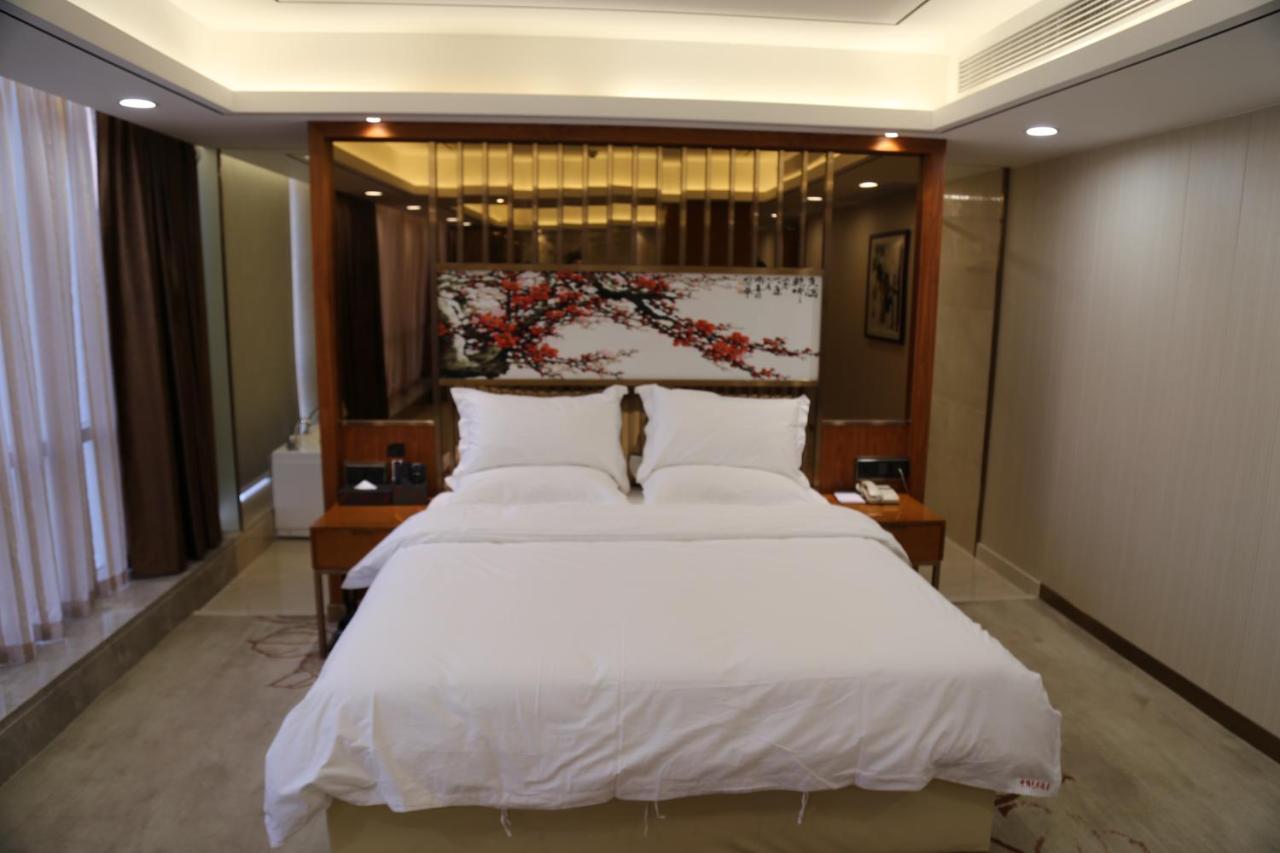 Zhongbo Art Hotel Guangzhou Exterior photo